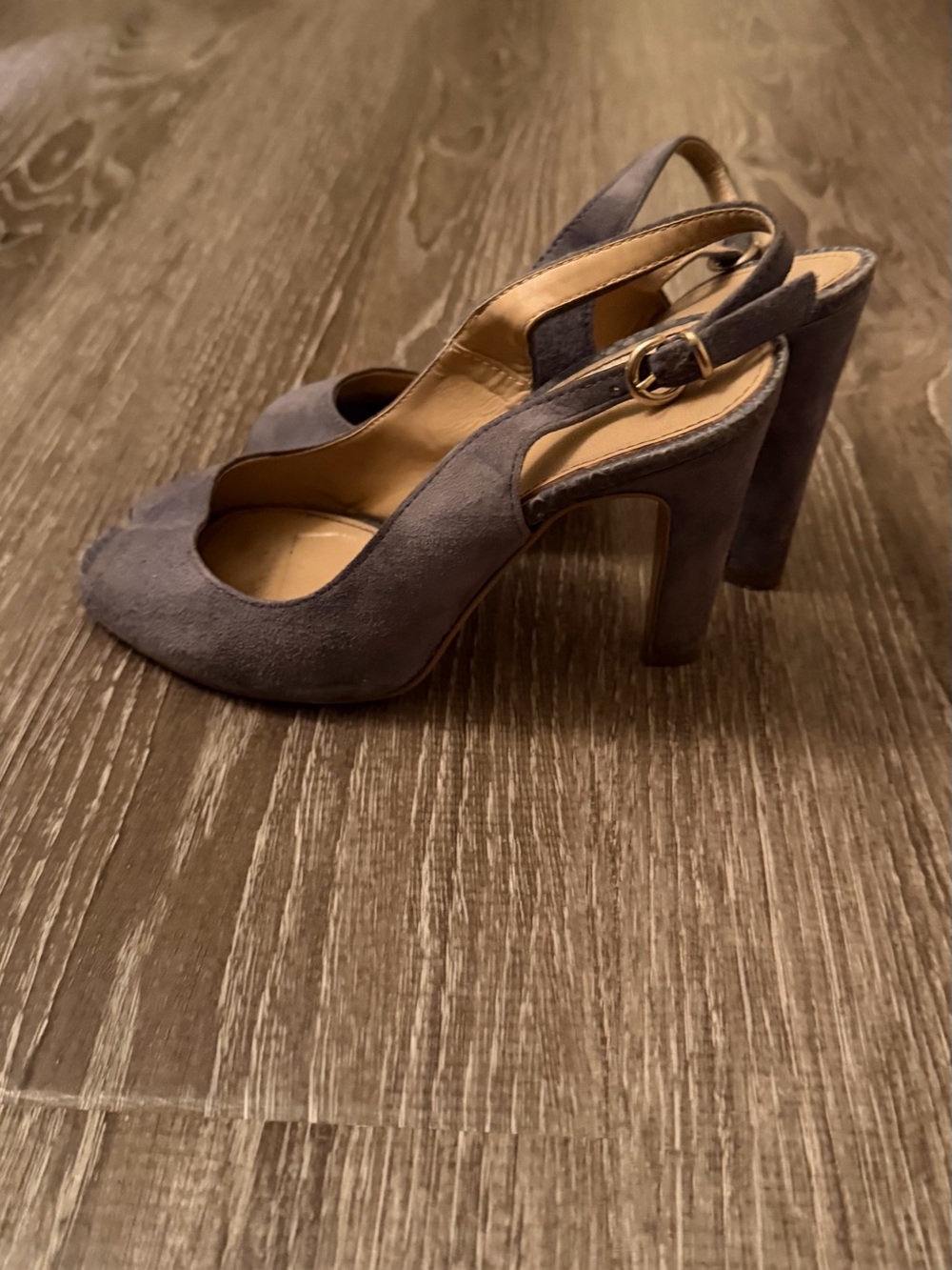 Blue suede heels. Lite blue. Size 37 or 7 USA